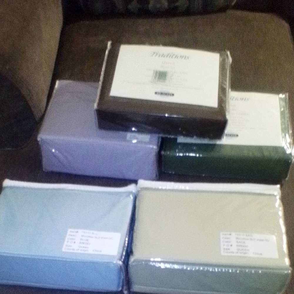 Microfiber Sheets with pillowcases plus Bedspreads